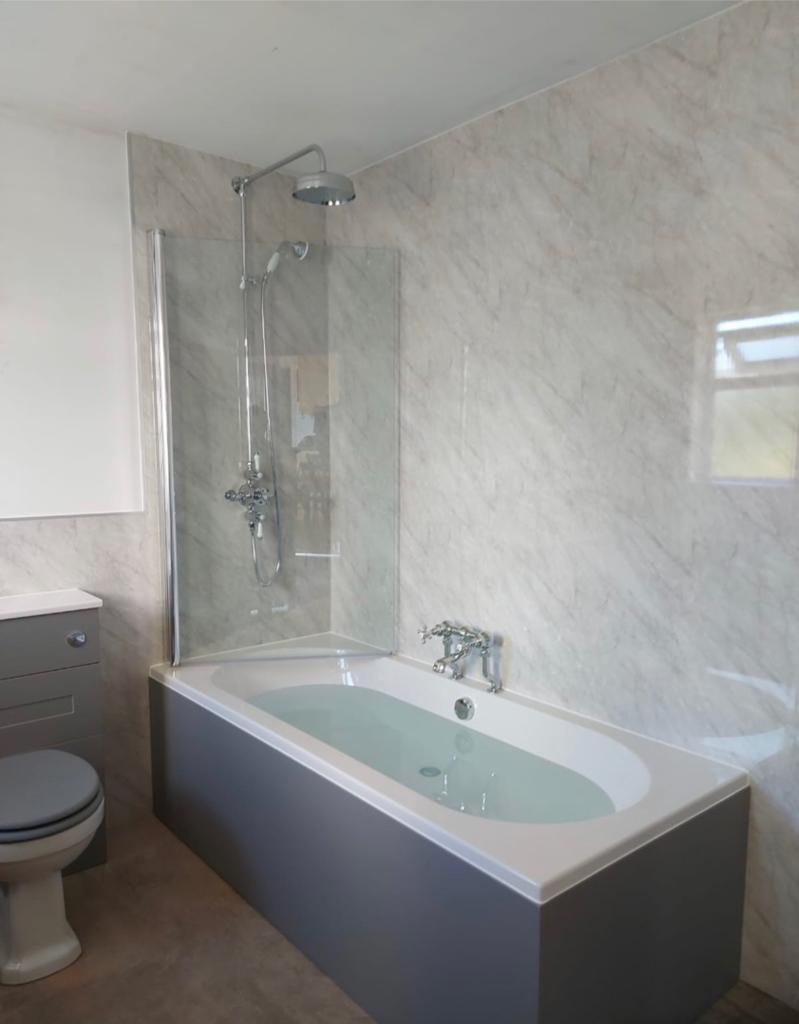 Bathroom in Hampden Park Eastbourne 6